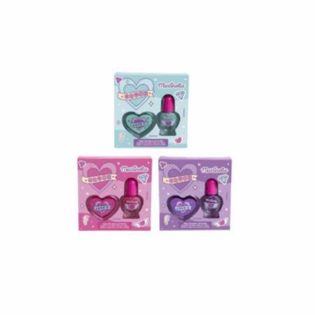 Martinelia, esmalte de uñas y brillo labial
